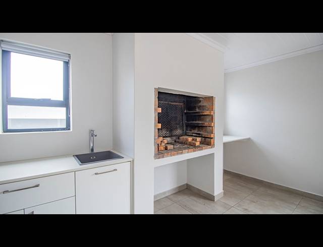 5 BEDROOM HOUSE FOR SALE IN MYBURGH PARK